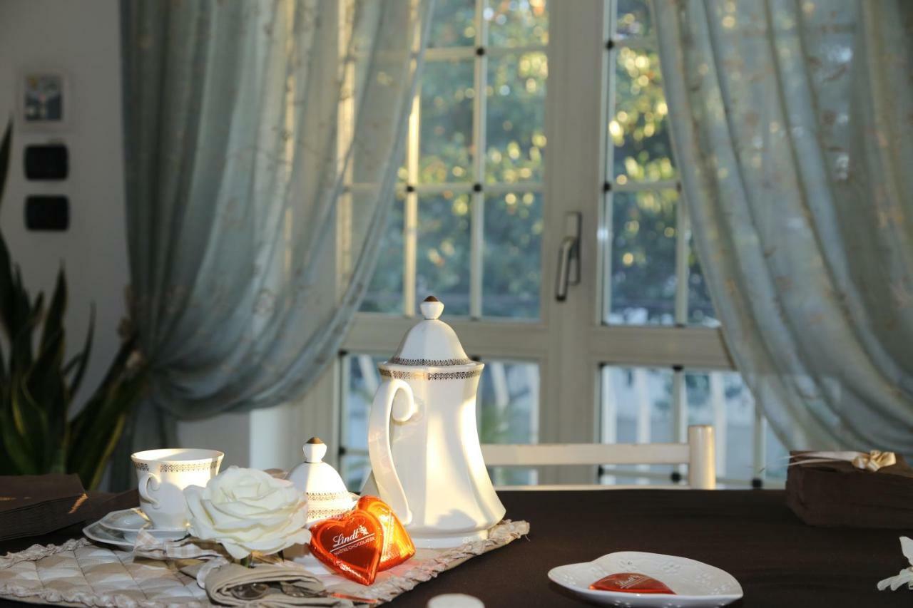 B&B Maison Blanche Помпей Екстериор снимка